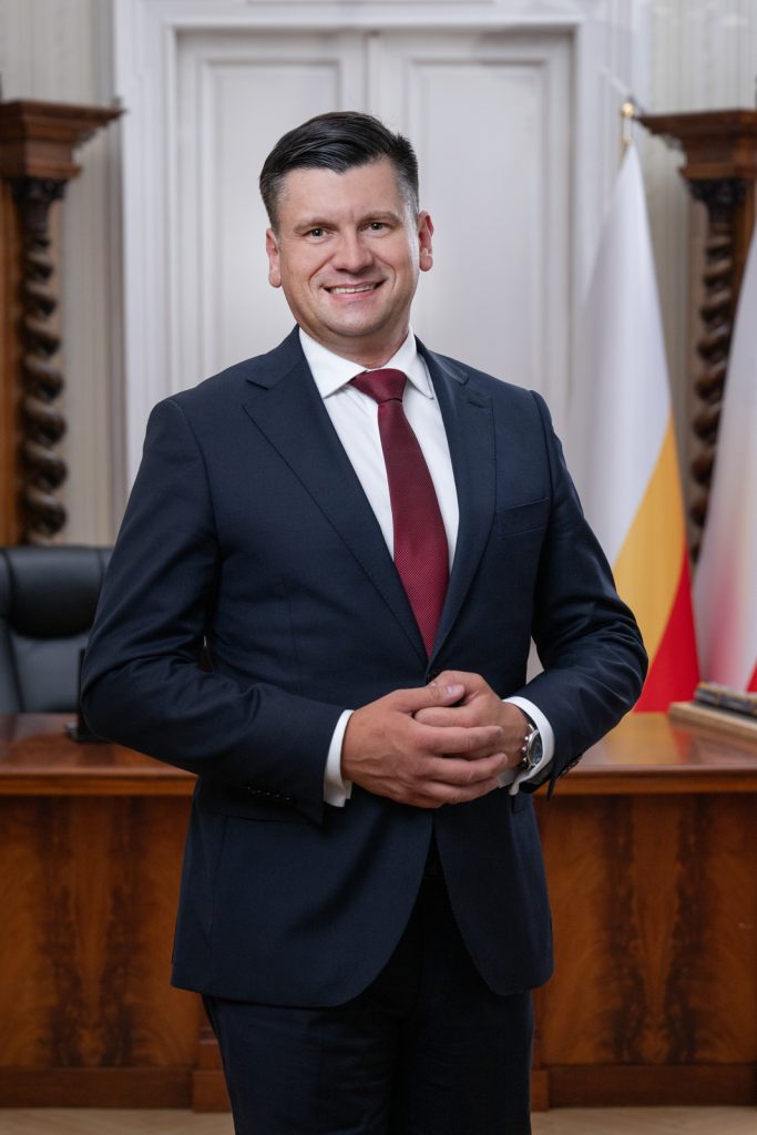 Marszałek województwa małopolskiego Łukasz Smółka