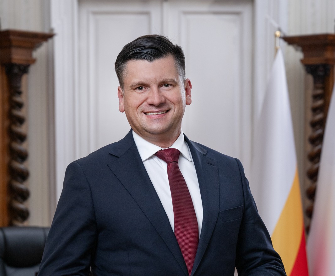 Marszałek województwa małopolskiego Łukasz Smółka